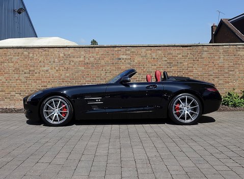 Mercedes-Benz SLS AMG Roadster 17