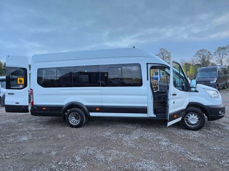 Ford Transit 2.0 460 EcoBlue Trend RWD L4 High Roof Euro 6 (s/s) 5dr (17 Seat, DRW) 14