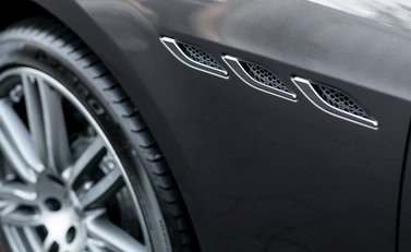 Maserati Ghibli GranLusso 25