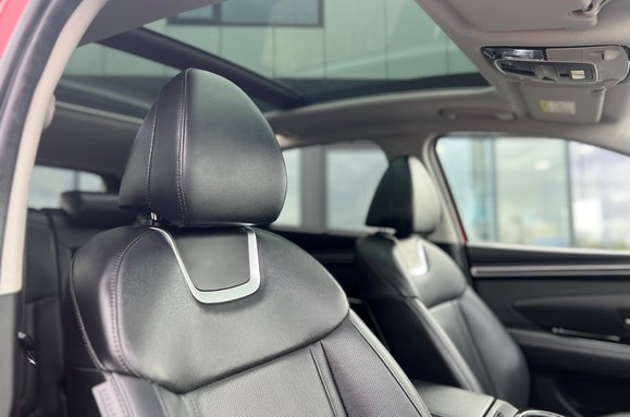 Hyundai TUCSON 1.6 T-GDI ULTIMATE HYBRID AUTO 19