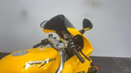 Honda VTR FIRESTORM 1997 ONLY 13K RUNS GREAT VERY CLEAN NEW MOT 1000CC VTWIN 7