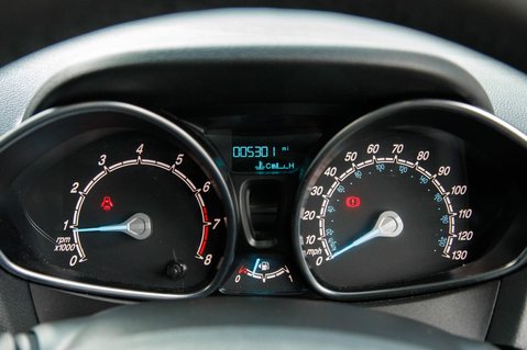 Ford Tourneo Courier TITANIUM 14