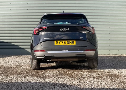 Kia Sportage 1.6 T-GDi HEV Pure 9