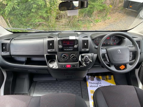Peugeot Boxer 2.2 Boxer 440 L4H2 17-seat Non-D1 Lightweight minibus with full width ramp. 6