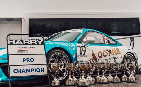 Octane Finance-backed Harry King ends with a double at Brands Hatch