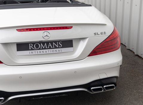 Mercedes-Benz SL Class SL63 26