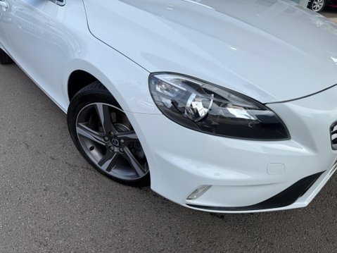 Volvo V40 2.0 T2 R-Design Euro 6 (s/s) 5dr 41