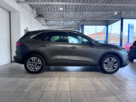 Ford Kuga 1.5T EcoBoost Titanium Edition Euro 6 (s/s) 5dr 2