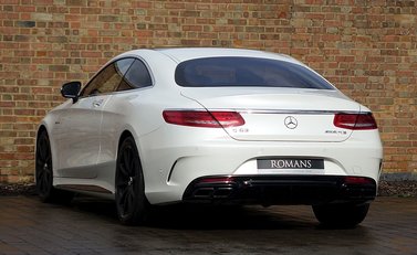 Mercedes-Benz S Class S63 Coupe 12