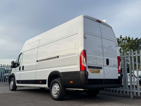 Peugeot Boxer 2.2 BlueHDi 435 Professional Premium + Panel Van 5dr Diesel Manual L4 H3 Eu 29