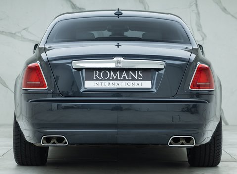 Rolls-Royce Ghost V12 5