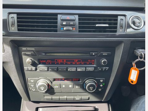 BMW 3 Series 2.0 318d SE Euro 5 4dr 33