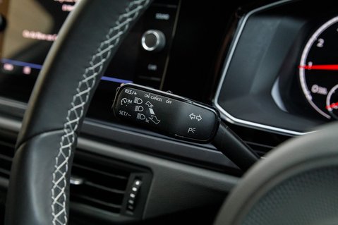 Volkswagen Polo R-LINE TSI DSG 17