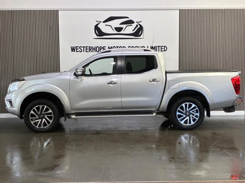 Nissan Navara 2.3 dCi Tekna 4WD Euro 6 (s/s) 4dr 10