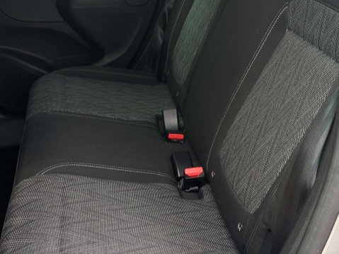 Vauxhall Crossland X 1.2 Crossland X SRi Nav T 5dr 35