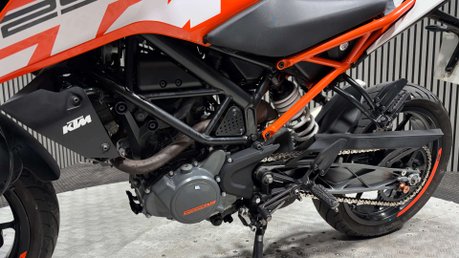 KTM Duke 2019 ONLY 11K RUNNING PROJECT NAKED BIKE 125CC 18