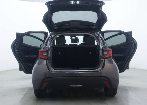 Toyota Yaris 1.5 Yaris Design HEV CVT 5dr 55