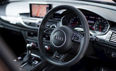 Audi RS6 Avant Performance 11