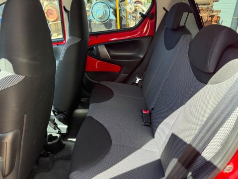 Toyota Aygo 1.0 VVT-i Mode Euro 5 5dr 12