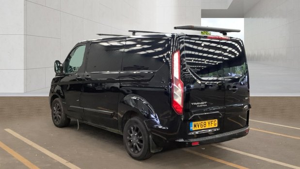 Ford Transit Custom SWB L1H1 Low Roof Limited 300 Air Con Alloys Sensors EURO 6 NO VAT 6
