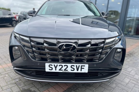 Hyundai TUCSON T-GDI PREMIUM 3