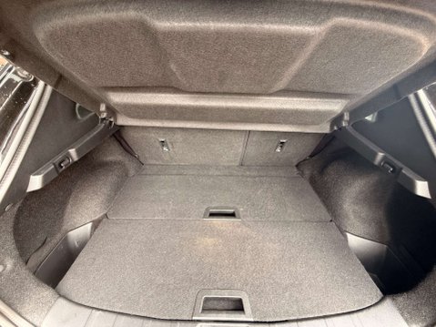Nissan Qashqai 1.5 Qashqai N-Vision dCi 5dr 19