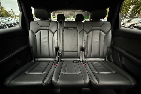 Audi Q7 TDI QUATTRO S LINE MHEV - ONE LADY OWNER  17