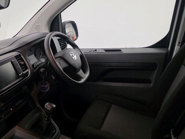 Vauxhall Vivaro L2H1 F2900 DYNAMIC S/S 13