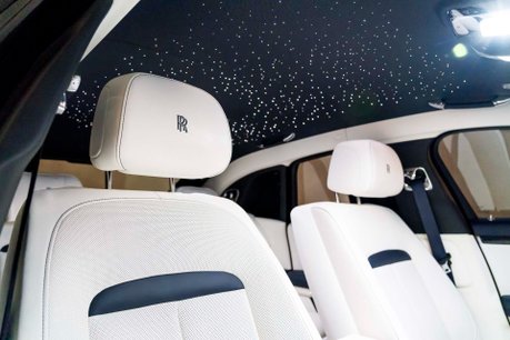 Rolls-Royce Ghost V12. STARLIGHT. H, C & M SEATS. REAR ENTERTAINMENT. HUD. A/CRUISE CONTROL 36