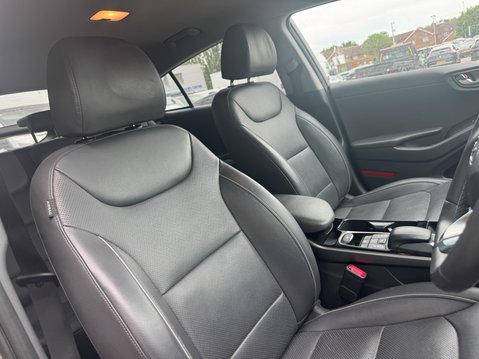Hyundai IONIQ (Sold) 38.3kWh Premium SE Hatchback 5dr Electric Auto (136 ps) 10