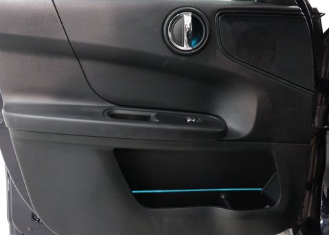 Mini Countryman 1.5 Countryman Cooper Classic Auto 5dr 38