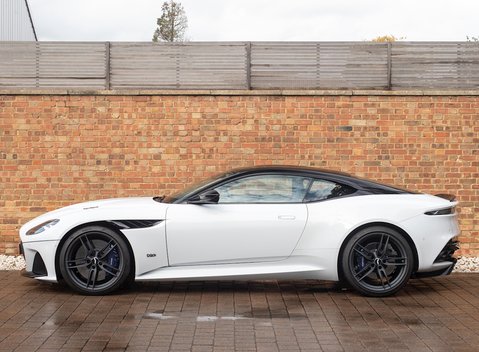 Aston Martin DBS Superleggera 2