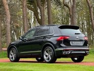 Volkswagen Tiguan 1.5 TSI R-Line Edition DSG Euro 6 (s/s) 5dr 37