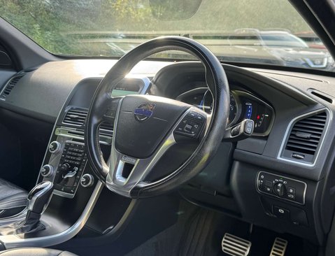 Volvo XC60 2.4 XC60 R-Design Luxury Nav D4 AWD Auto 4WD 5dr 16