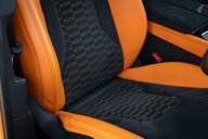 Lamborghini Urus V8 30