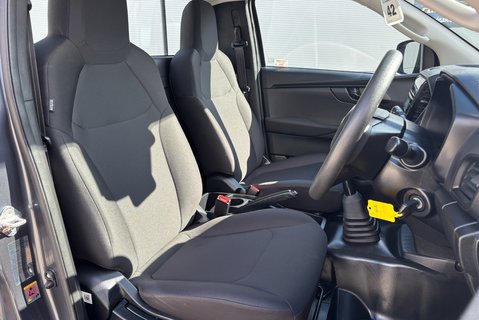 Isuzu D-Max Utility Single Cab 4x4 Pickup 4