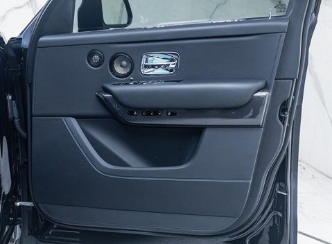 Rolls-Royce Cullinan Series II Black Badge 36