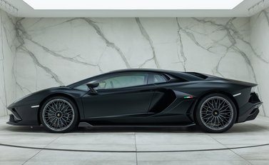 Lamborghini Aventador LP 780-4 ULTIMAE 3