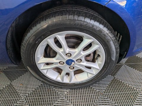 Ford Fiesta 1.25 Zetec Euro 6 5dr 9