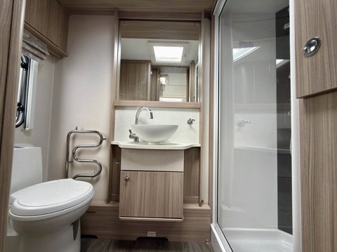 Coachman Pastiche 460 20