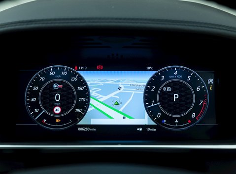 Land Rover Range Rover Sport 5.0 SVR Carbon Edition 19