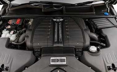 Bentley Bentayga W12 Mulliner 32