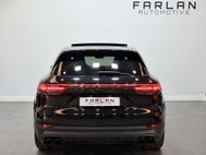 Porsche Cayenne 2.9T V6 S SUV 5dr Petrol TiptronicS 4WD Euro 6 (s/s) (440 ps) 24