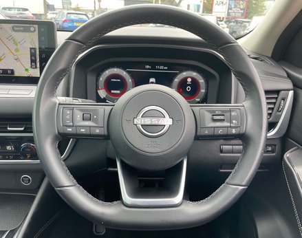 Nissan Qashqai 1.3 Qashqai N-Connecta DiG-T MHEV 5dr 19
