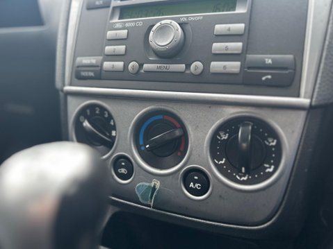 Ford Fiesta ZETEC CLIMATE 16V 15