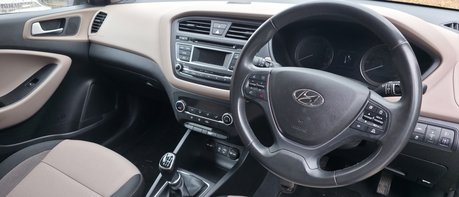 Hyundai i20 1.4 GDI PREMIUM LOOK! ONLY 26000 MILES! STUNNING CAR! 1
