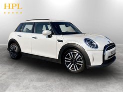 Mini Hatch 1.5 Cooper Exclusive Hatchback 5dr Petrol Steptronic Euro 6 (s/s) (136 ps)