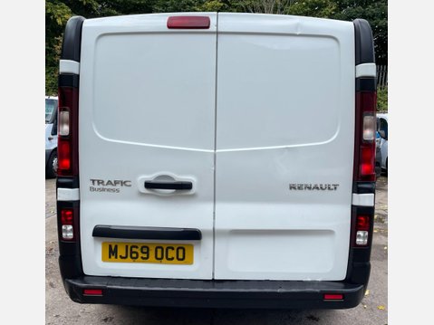 Renault Trafic 1.6 dCi 27 Business SWB Standard Roof Euro 6 5dr 6
