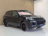 Porsche Cayenne 3.0 Cayenne D Platinum Edition V6 Tiptronic S A 4WD 5dr 6