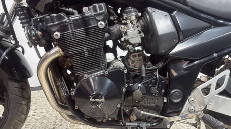 Suzuki Bandit 650 GSF 2006 9K GOOD LOOKING PROJECT BIKE / BARN FIND NAKED 650CC A2 20